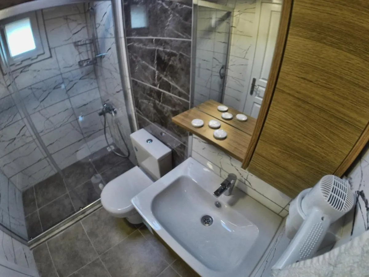 Satsuma Butik Otel Сеферихисар 2*,